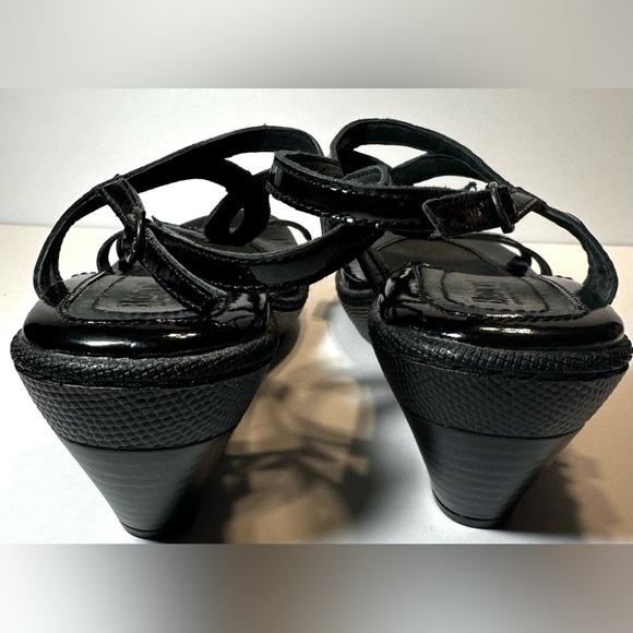 EUC Sz 42 10 $110 Born Patent Leather Slingback Wedge Sandals - Picture 5 of 13
